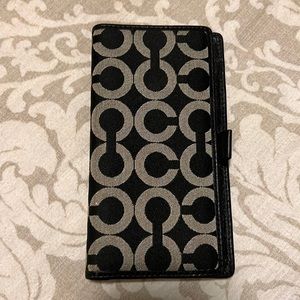 Coach check book 😻